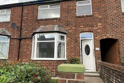 3 bedroom terraced house to rent, Peel Avenue, Blackpool FY3