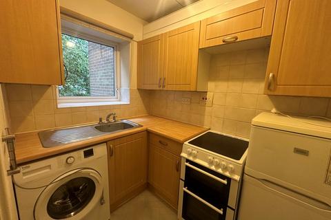 73, Selwood Flats Doncaster Road, Rotherham, S65 2BP
