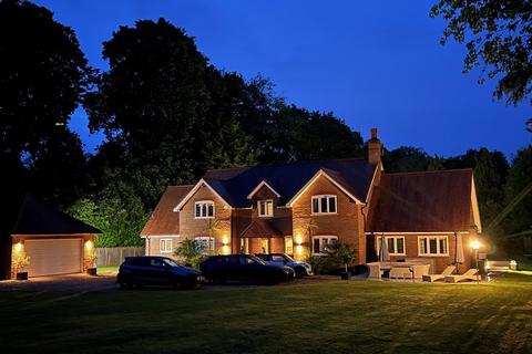 5 bedroom detached house for sale, Tower Hill, Chipperfield