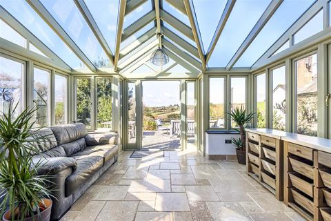 5 bedroom detached house for sale, St Newlyn East
