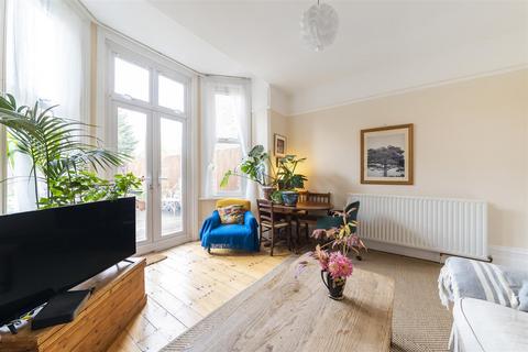 1 bedroom ground floor flat for sale, Woodville Gardens, Ealing, W5