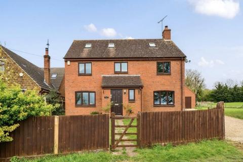 4 bedroom detached house to rent, Banbury OX17