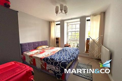 2 bedroom apartment for sale, Parklands Manor, Wakefield WF1