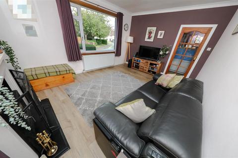 45 Carleton Crescent, Glenrothes, KY7 5AN