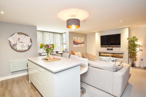 Apartment 4, Duncroft, 17 Back Dragon Parade, Harrogate, HG1 5FH