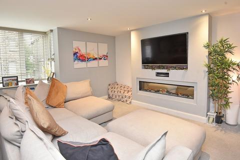 Apartment 4, Duncroft, 17 Back Dragon Parade, Harrogate, HG1 5FH