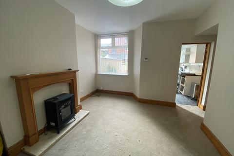 3 bedroom terraced house to rent, Furnival St, Crewe