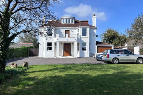 5 bedroom detached house for sale, Fontygary Road, Rhoose, CF62