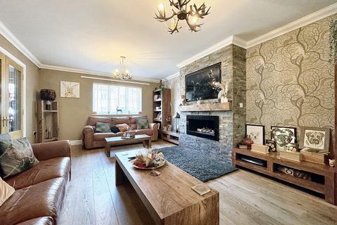 6 bedroom house for sale, The Meadows, Caerphilly CF83