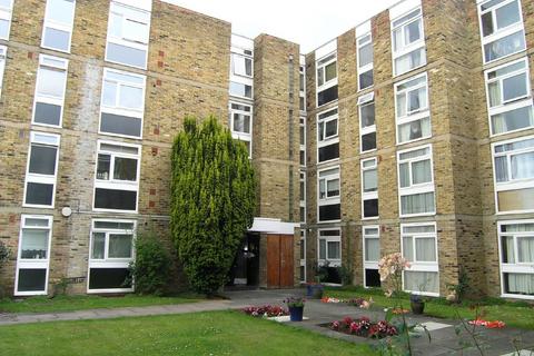 2 bedroom apartment to rent, Gordon Road, Ealing W5