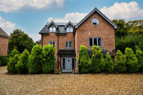 5 bedroom detached house to rent, Dereham