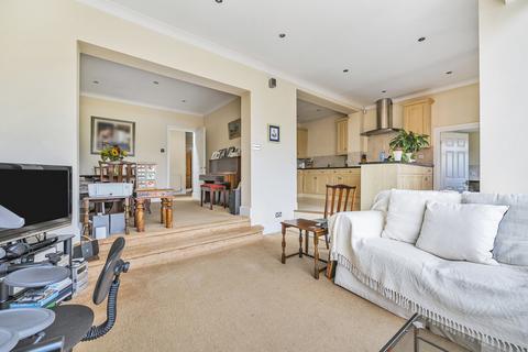 52 King Edward Road, Barnet, EN5 5AU