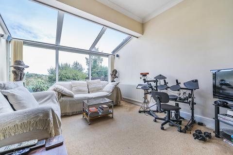 52 King Edward Road, Barnet, EN5 5AU
