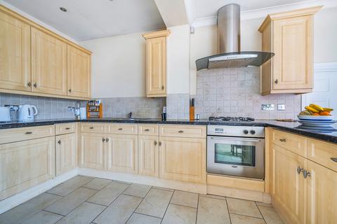 52 King Edward Road, Barnet, EN5 5AU
