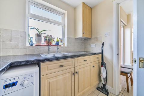 52 King Edward Road, Barnet, EN5 5AU