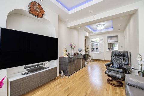 3 bedroom terraced house for sale, Lyveden Road, Colliers Wood, London, SW17