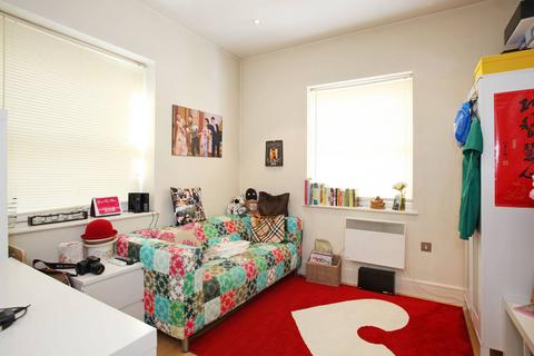 1 bedroom flat to rent, Queensborough Terrace, Bayswater, London, W2