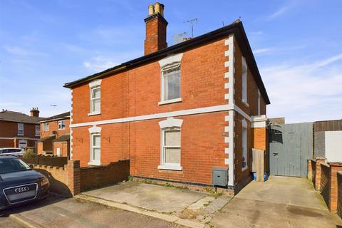 2 bedroom semi-detached house for sale, Melbourne Street East, Gloucester