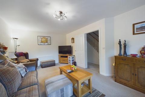 4 bedroom terraced house for sale, Beeches Way , Horsham