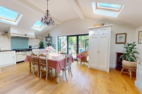 7 Cakebridge Road, Cheltenham, GL52 3HL