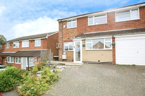 4 bedroom semi-detached house for sale, Oakwood Close, Grendon