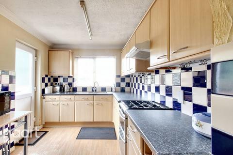 3 bedroom semi-detached house for sale, Gordon Crescent, Hayes