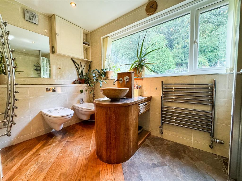 Family bath and shower room