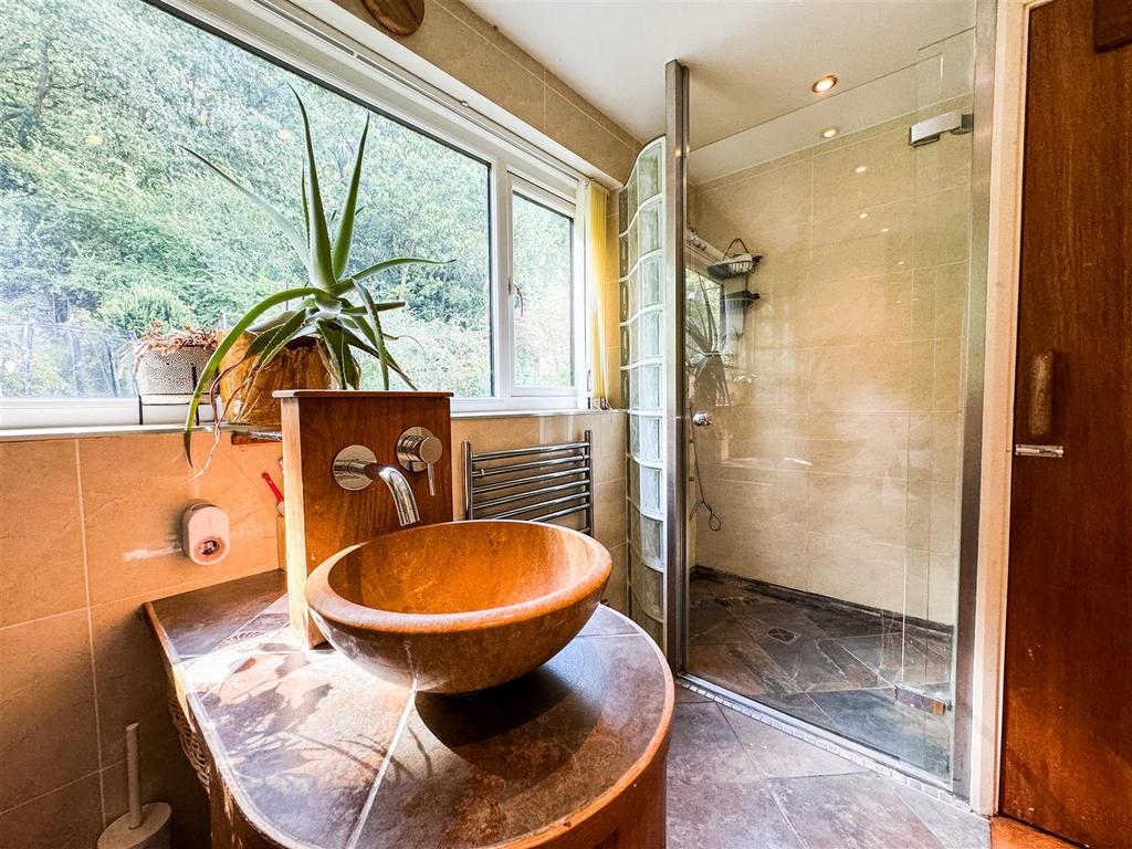 Family bath and shower room