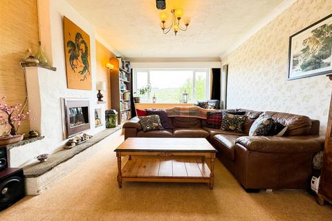 18 Birch Grove, Oughtibridge, Sheffield, S35 0FG