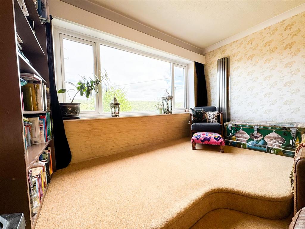 Raised lounge upper level