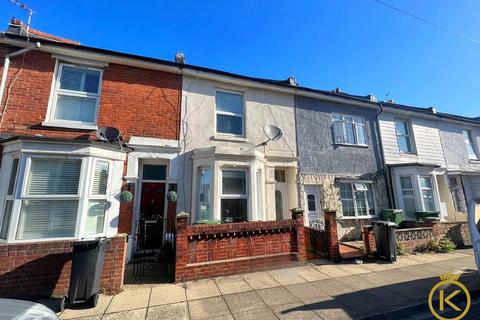 2 bedroom terraced house to rent, Essex Road, Southsea