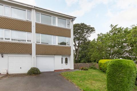 2 bedroom semi-detached house for sale, Green Lanes, St. Peter Port