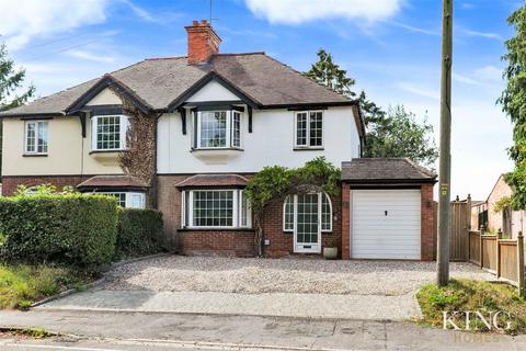 24 Birmingham Road, Alcester, B49 5ES