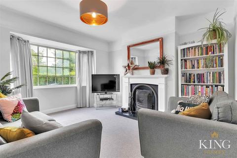 24 Birmingham Road, Alcester, B49 5ES