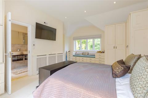 4 Ashcroft Park, Cobham, KT11 2DN