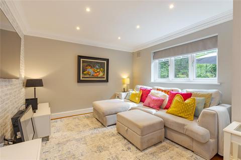 4 Ashcroft Park, Cobham, KT11 2DN