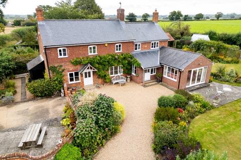 4 bedroom detached house for sale, Horning