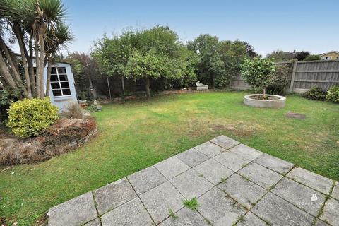 2 bedroom semi-detached bungalow for sale, Overton Road, Benfleet