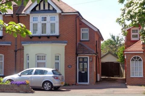 3 bedroom semi-detached house to rent, Old Road, Frinton-on-Sea CO13