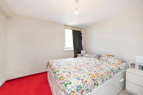 1 bedroom flat to rent, Orchard Road, Richmond, Surrey