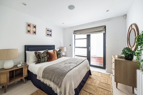 2 Bouton Place, London, N1 1TR
