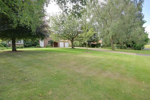 4 bedroom detached house for sale, Low Street, Sancton