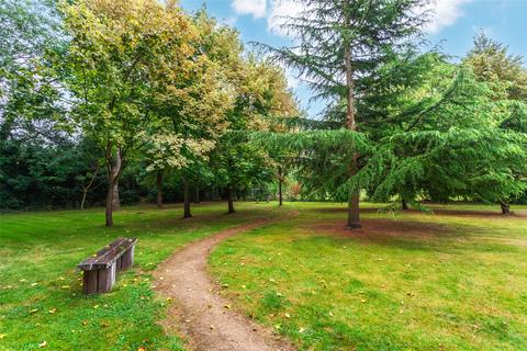 21 Quoitings Drive, Marlow, SL7 2PD