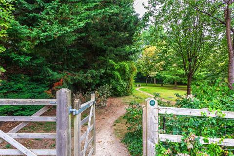 21 Quoitings Drive, Marlow, SL7 2PD