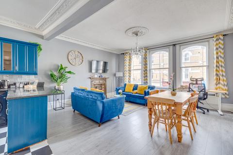 3 bedroom maisonette for sale, Fulham Road, Parsons Green, Fulham, London