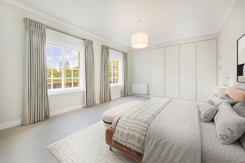 2 bedroom flat to rent, Harrogate House, 29 Sloane Square, London