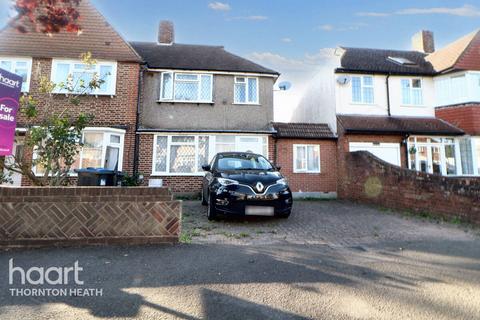 4 bedroom semi-detached house for sale, Carisbrooke Road, MITCHAM