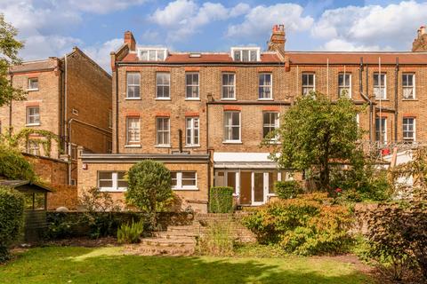 3 bedroom flat for sale, Greencroft Gardens, South Hampstead, London