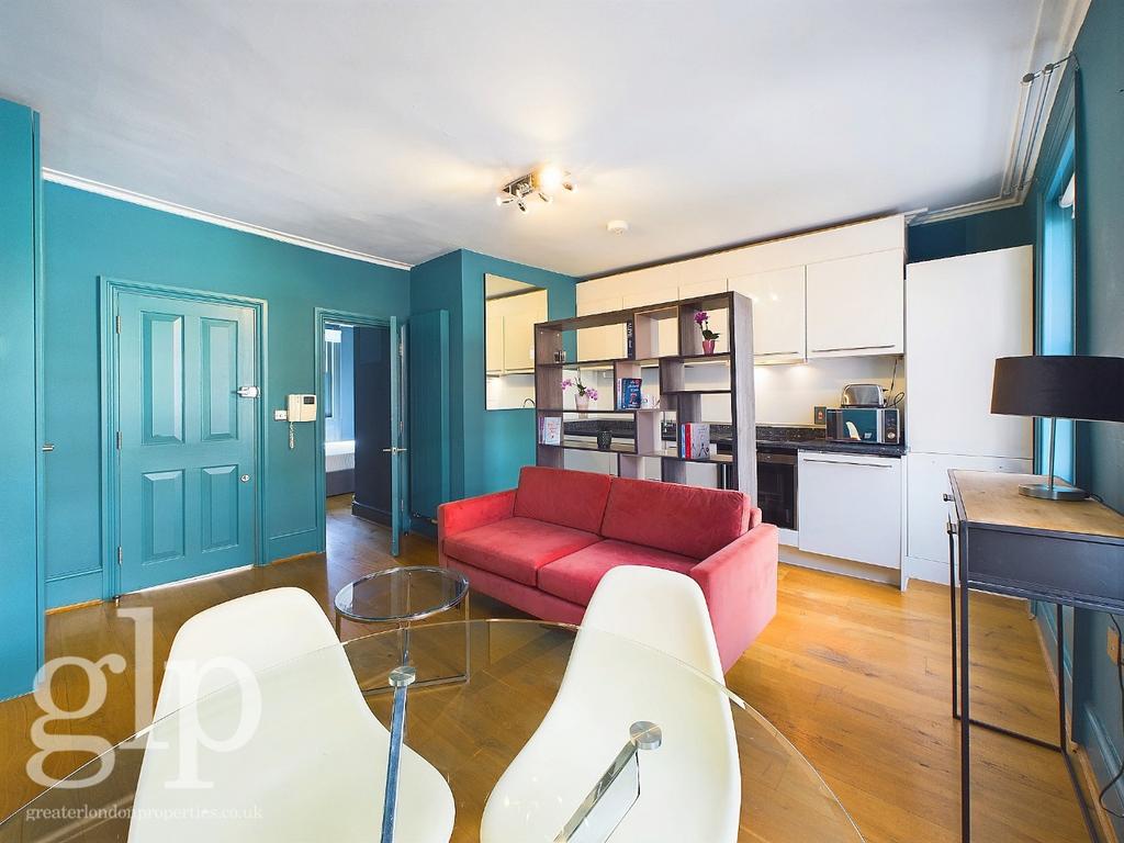 Apartment in Greater London - View 4