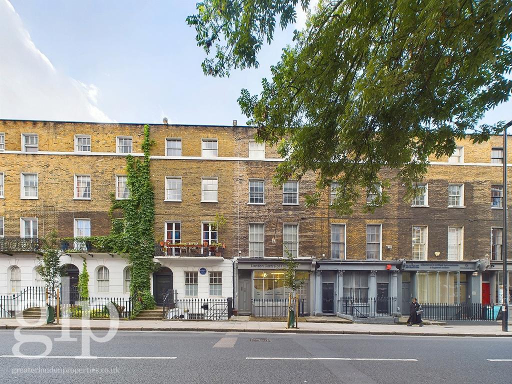 Apartment in Greater London - View 3